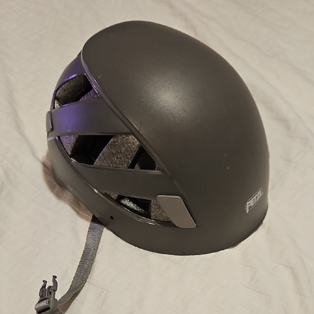 Petzl Gray Boreo Climbing Helmet M/L